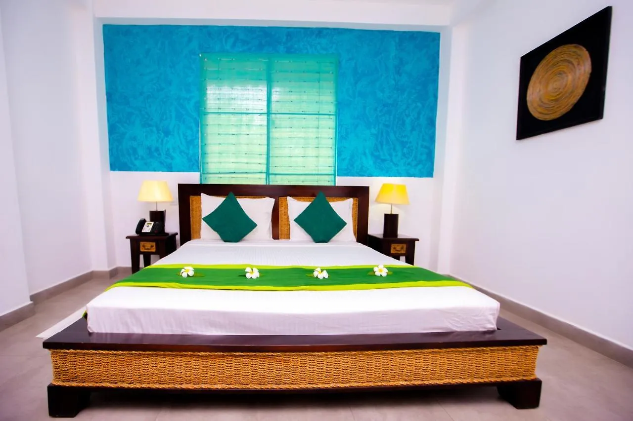 St.Lachlan Hotel & Suites Negombo