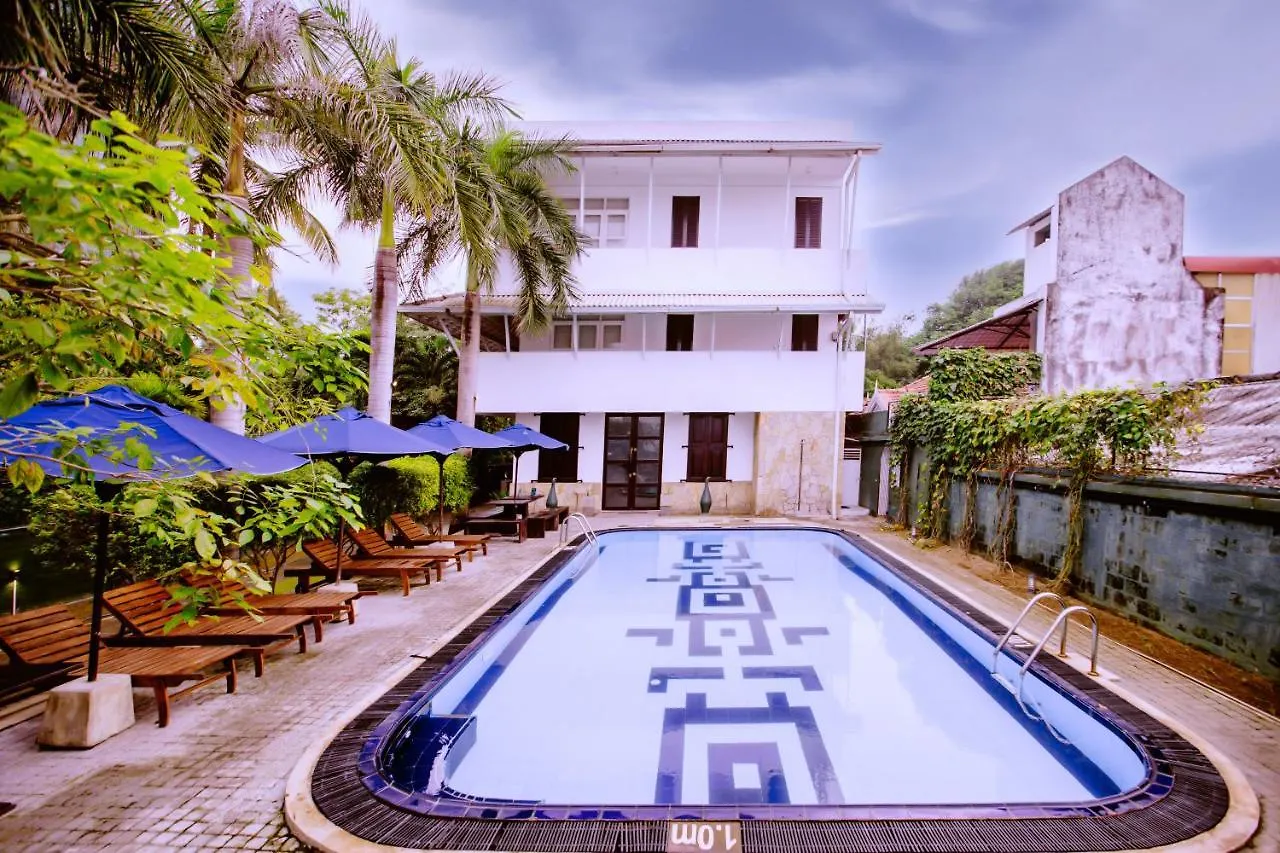 St.Lachlan Hotel&Suites Negombo 4*,